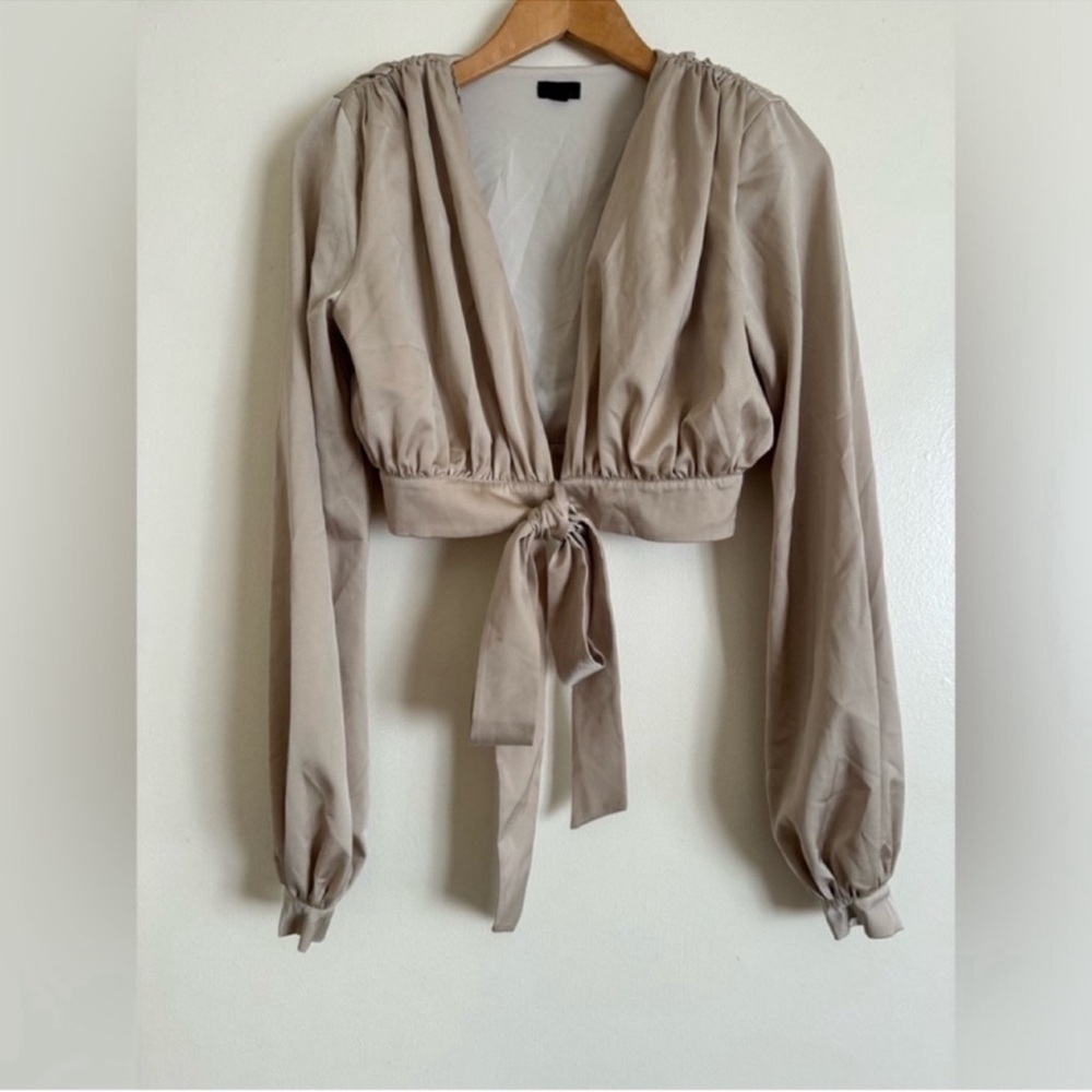 NBD Taupe Tie-Front Long Sleeve Crop Top